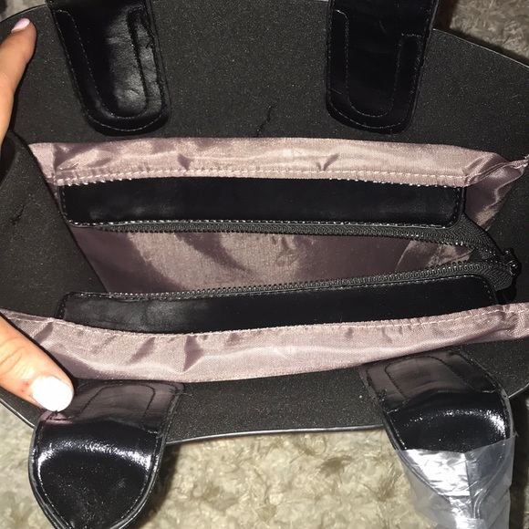 Black Purse - Picture 2 of 2
